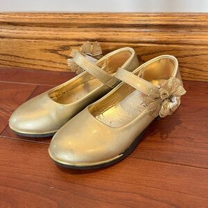 Golden kids heels with Bow Accent